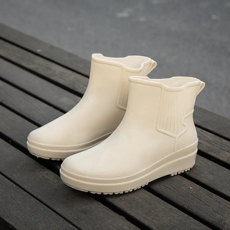 Fashionable Women's Short Non-Slip High-Quality Rain Boots